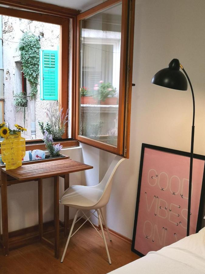 Studio Milena 罗维尼 外观 照片